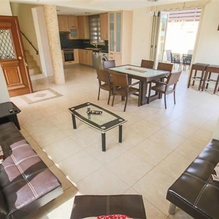 Villa Florie بروتاراس المظهر الخارجي الصورة