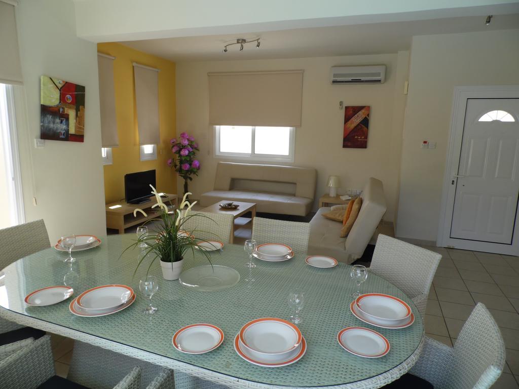 Villa Florie بروتاراس الغرفة الصورة